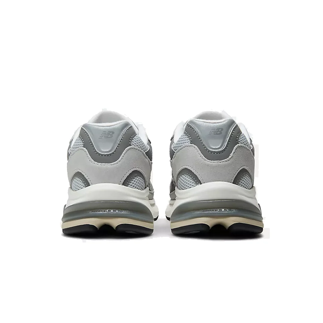 2010 GREY - Image 3
