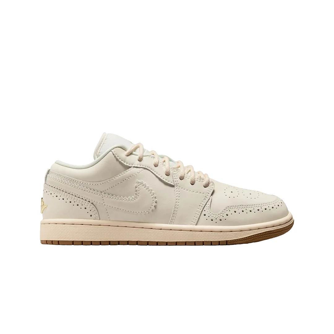 WOMEN'S AIR JORDAN 1 SE "BROGUE" CHALK/METALLIC GOLD - Image 2