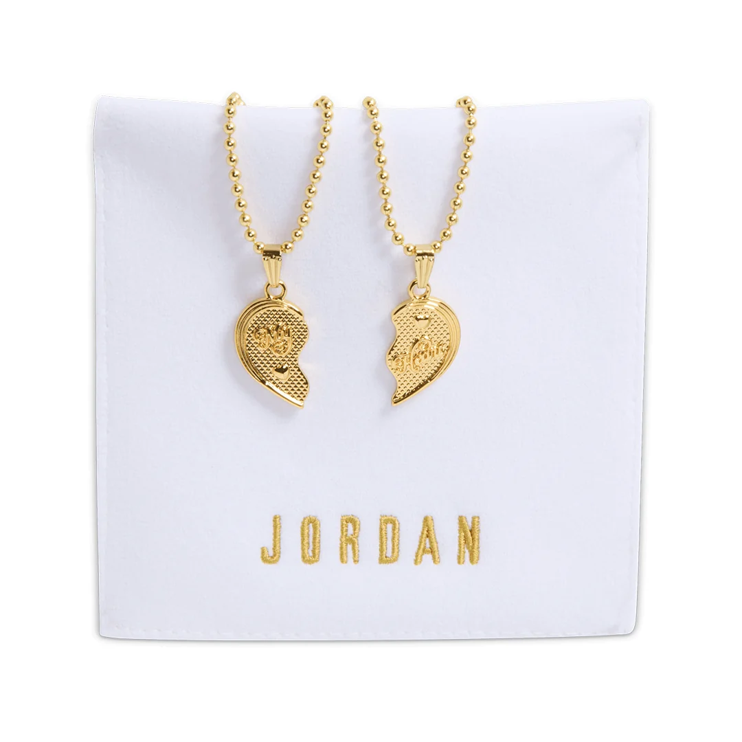 WOMEN'S AIR JORDAN 11 RETRO LOW WHITE / METALLIC GOLD "MOTHER'S DAY" - Image 7